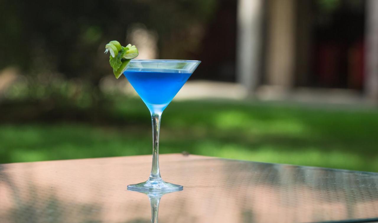 헤리티지 마두라이 호텔 외부 사진 Blue Hawaii