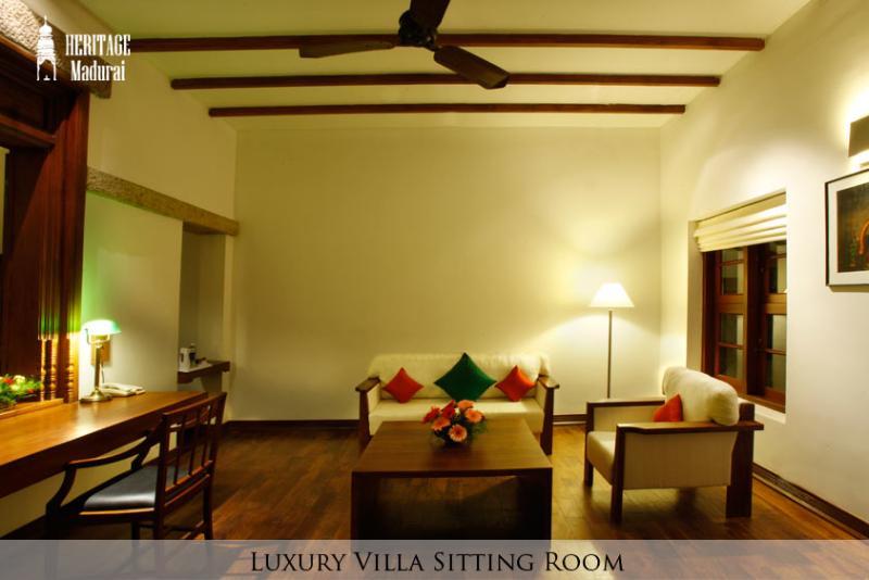 헤리티지 마두라이 호텔 외부 사진 Sitting room of a luxury villa